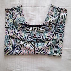 EUC Victoria's Secret VSX Sport Knockout Printed Crop Leggings Size S